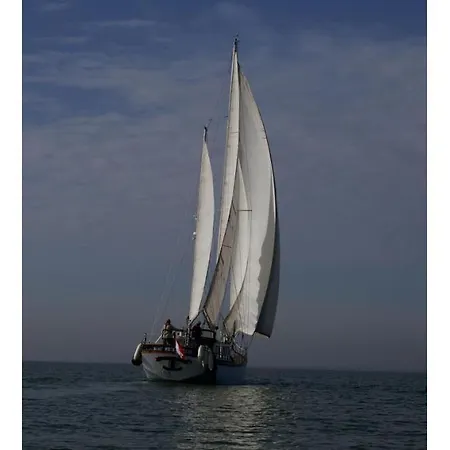 Ferienhaus Classic Sailing Ship In Center Of Enkhuizen! *